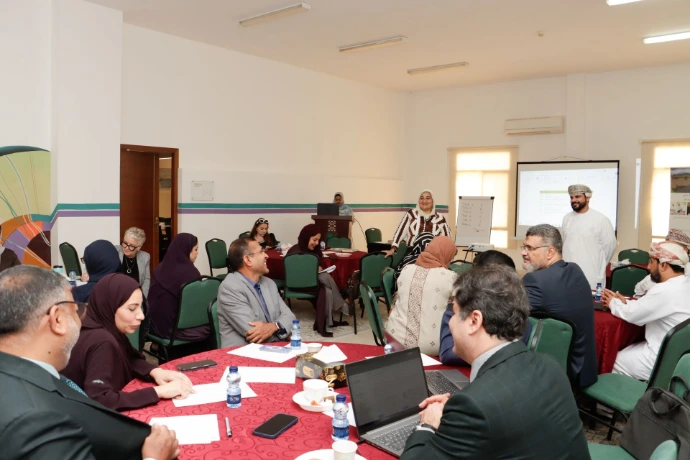 Participants capturing ideas for future workshop topics